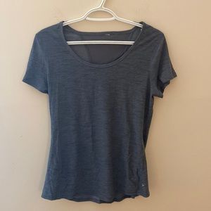 *SOLD* Old Navy Women’s Workout Top